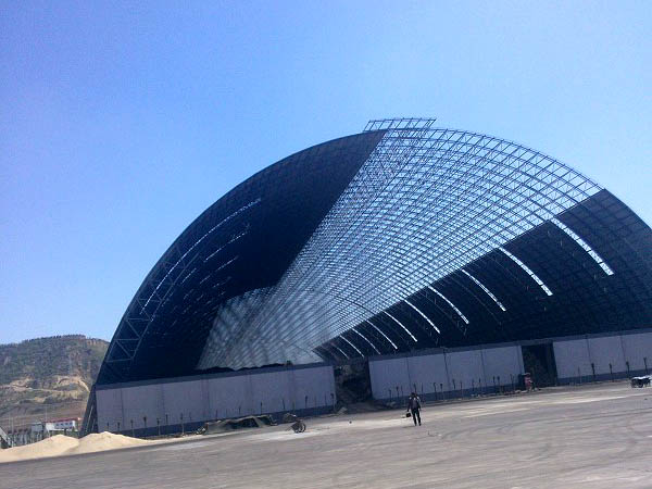 澳门桶壳螺栓球网架工程